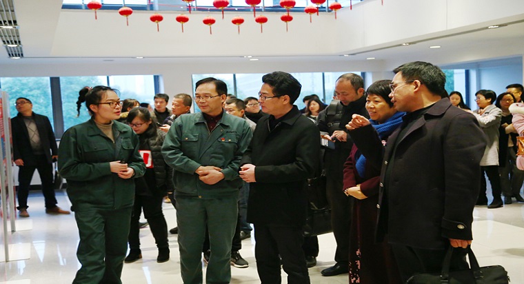 南湖區(qū)企業(yè)文化俱樂部建設(shè)工作現(xiàn)場會(huì)在公司召開